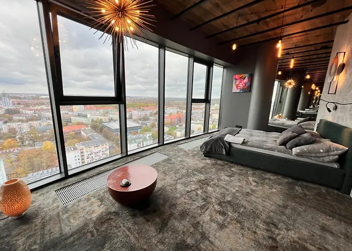 Hanza Tower Apartment - 22 Floor, Swimming Pool & Spa