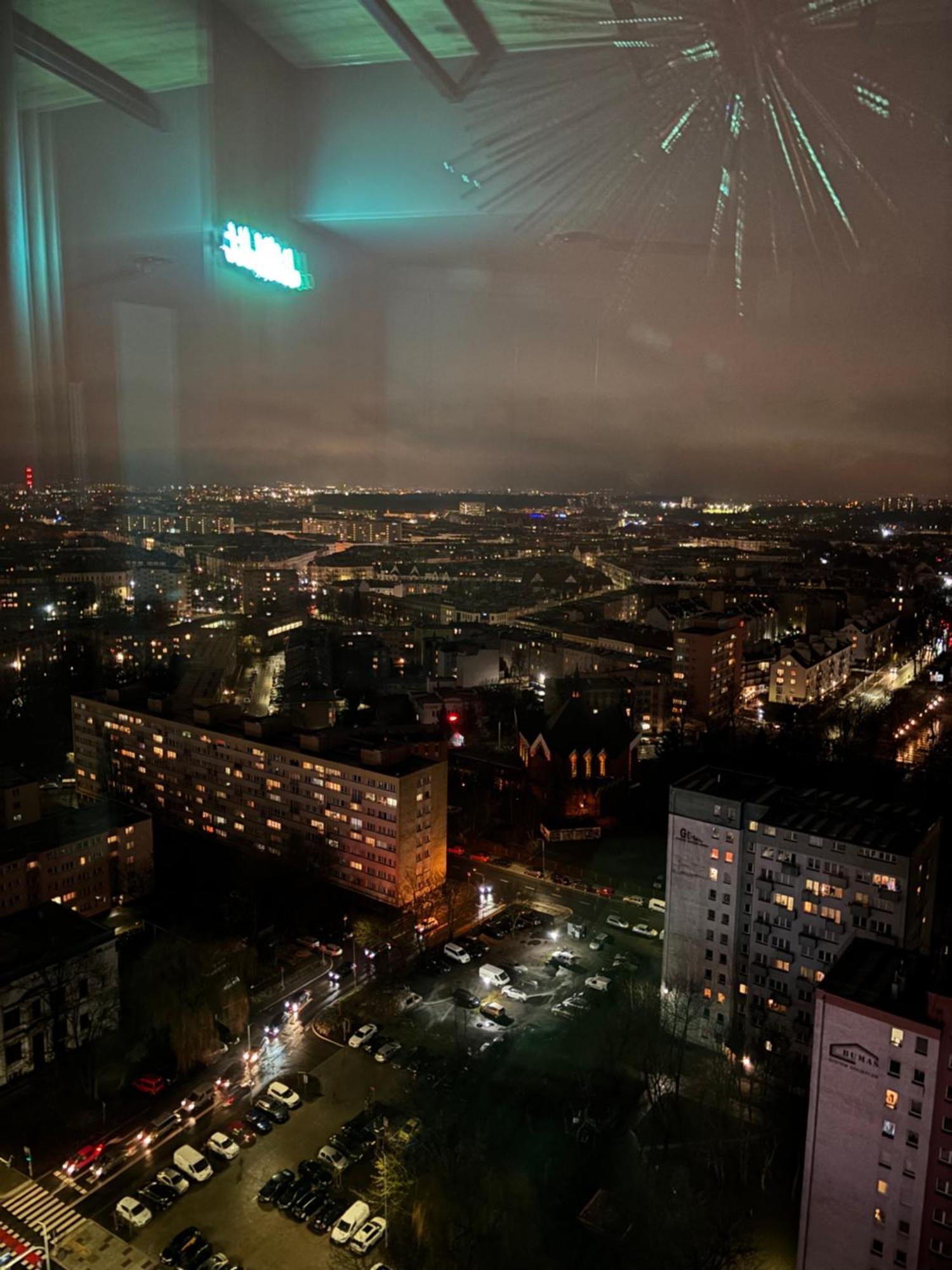 Hanza Tower - 22 Floor, Swimming Pool & Apartment *